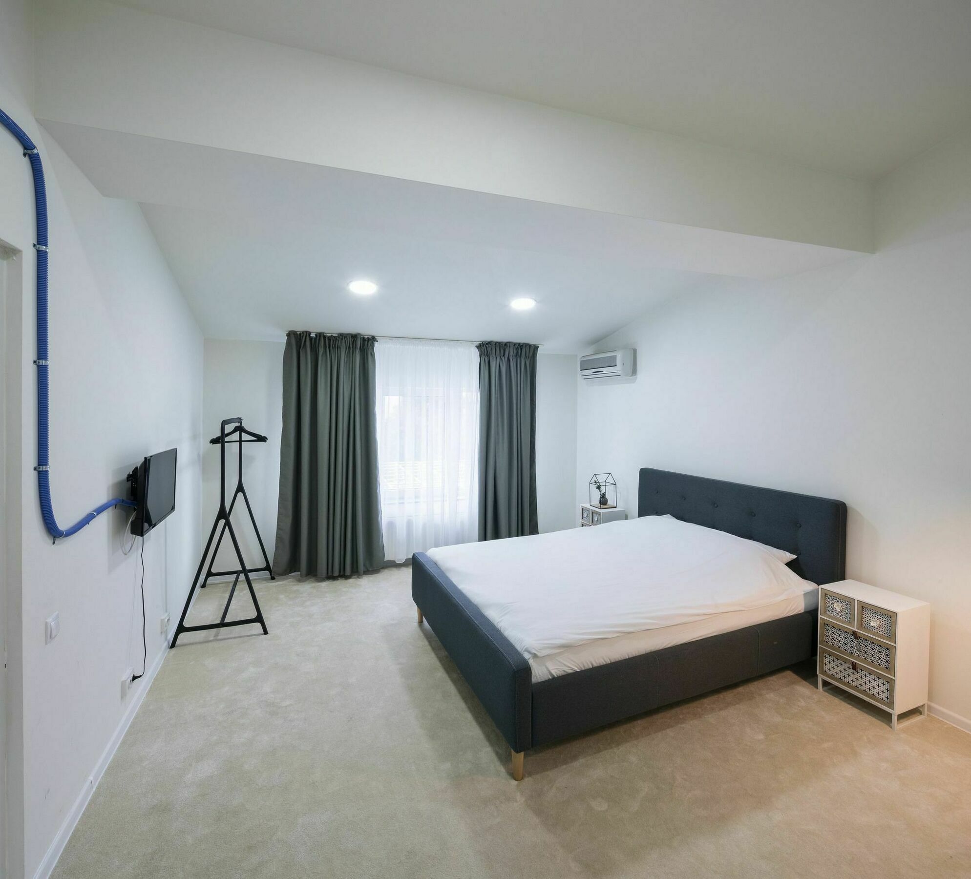 Omega House Hotel Bucarest Esterno foto
